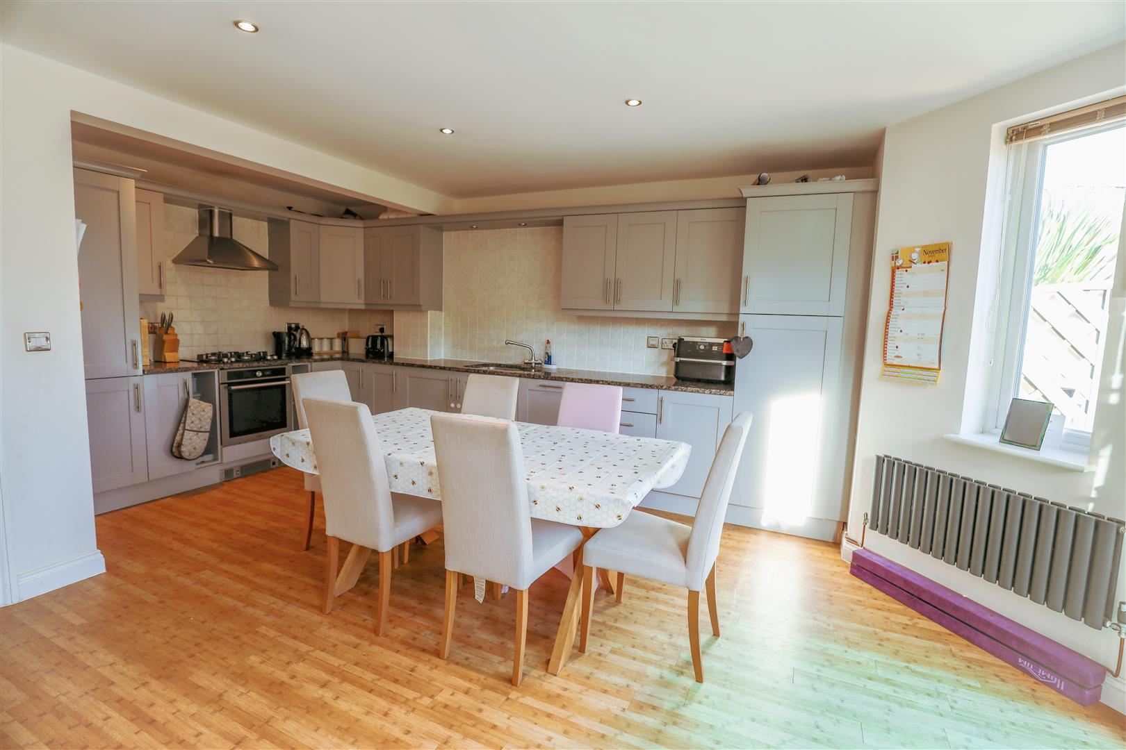 2 Talygarn Court, Talygarn Manor, Pontyclun, Rhondda Cynon Taff, CF72 9UH